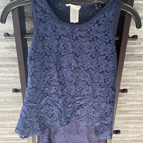 Btween Lace Sleeveless Top Size 10 - Picture 3 of 9